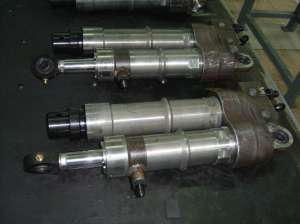 油田設(shè)備油缸